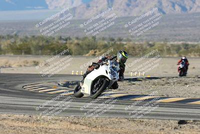 media/Dec-07-2025-CVMA (Sun) [[3e7d2de5dc]]/Race 18-Formula Twins-Formula 40 UL/